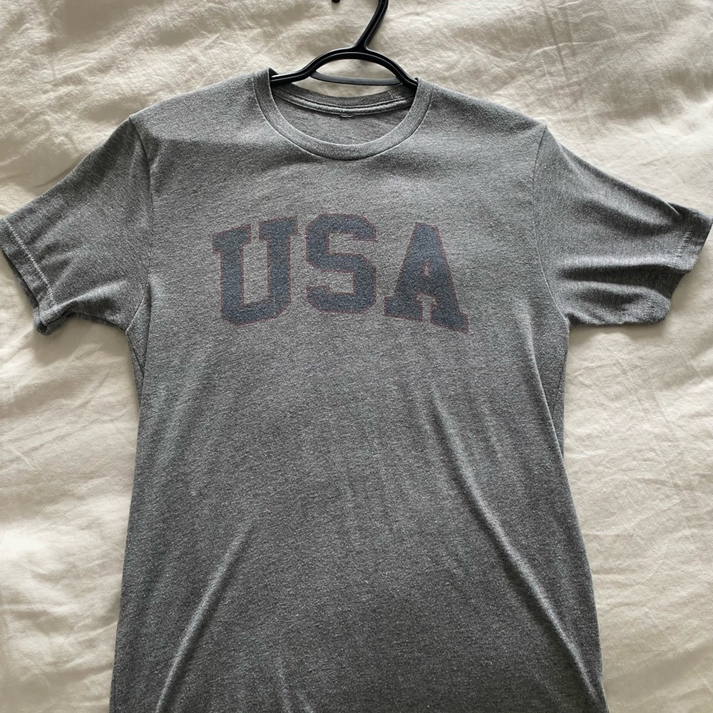 Gray USA Graphic Men's T-Shirt